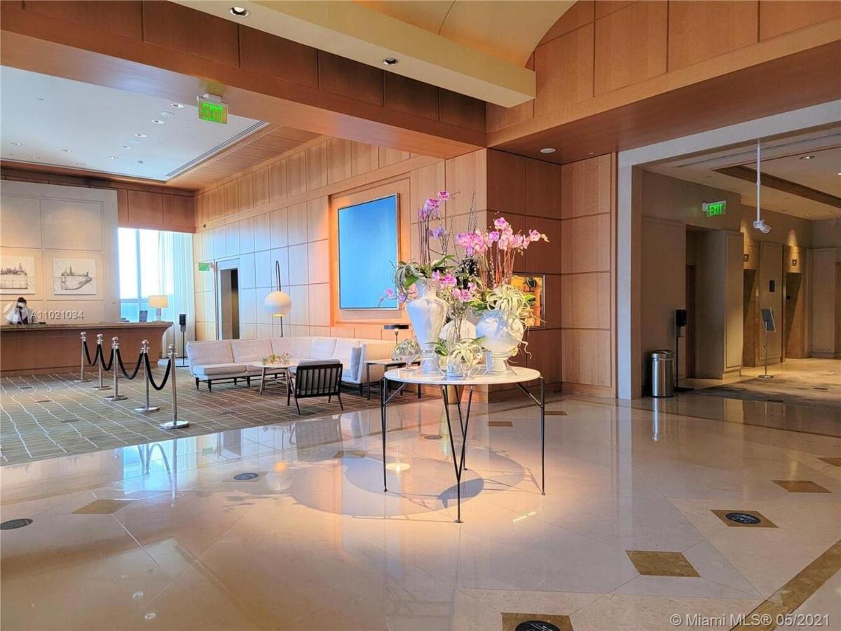Four Seasons Suite Майами Экстерьер фото