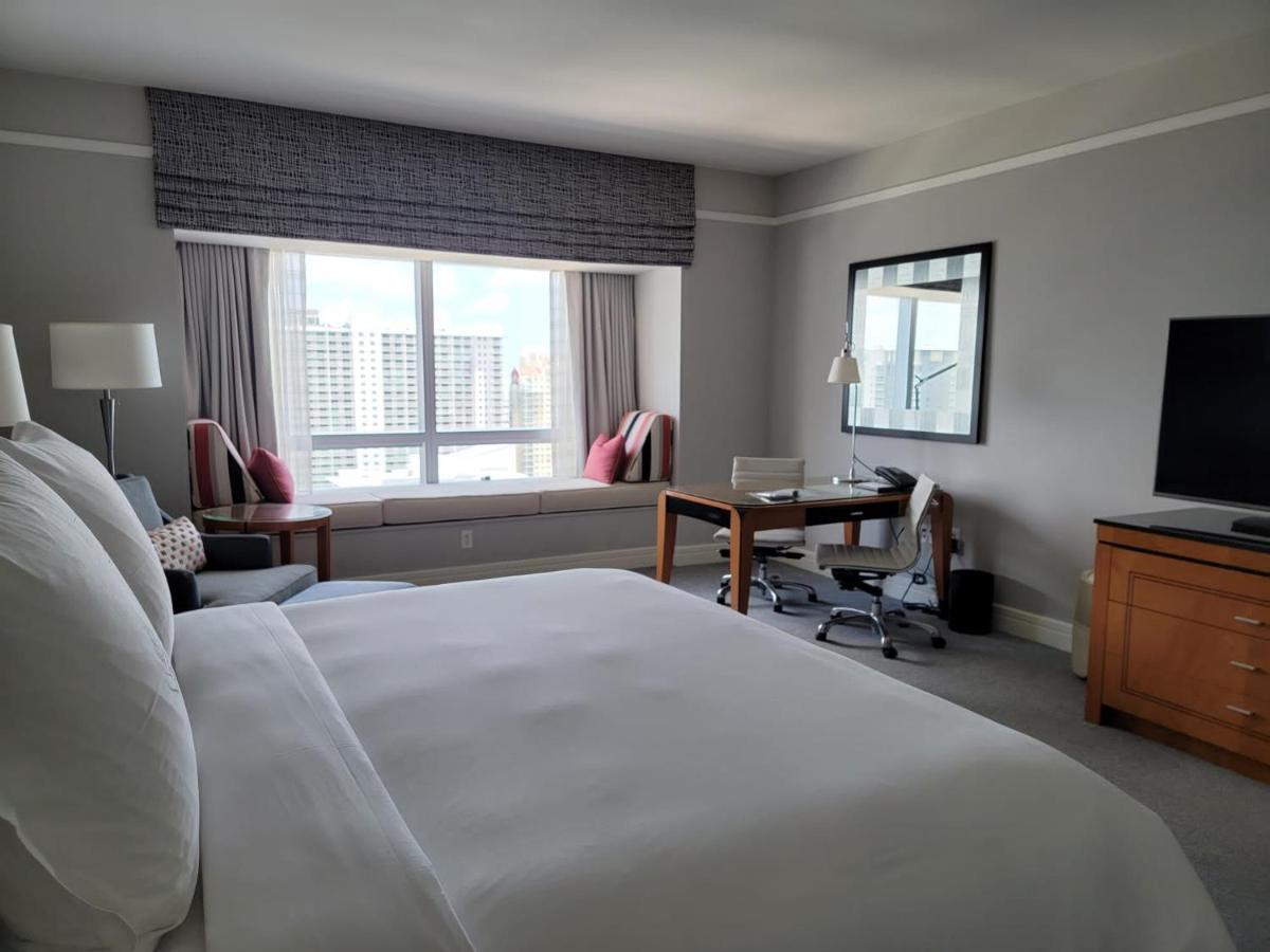 Four Seasons Suite Майами Экстерьер фото